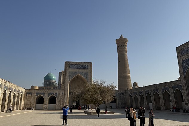 Özbekistan'ın zamanda yolculuğa çıkaran geçmişin ilim merkezi şehirleri: Buhara ve Hive