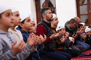 Regaip Kandili yurt genelinde dualarla idrak edildi