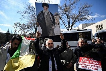 Türkiye'de İran için dayanışma gösterisi düzenlendi