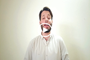 Lübnanlı kârinin Fetih suresi 18. ayetini tilaveti