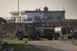 Siyonist askerler Güney Lübnan’da sivillere ait malları yağmaladı