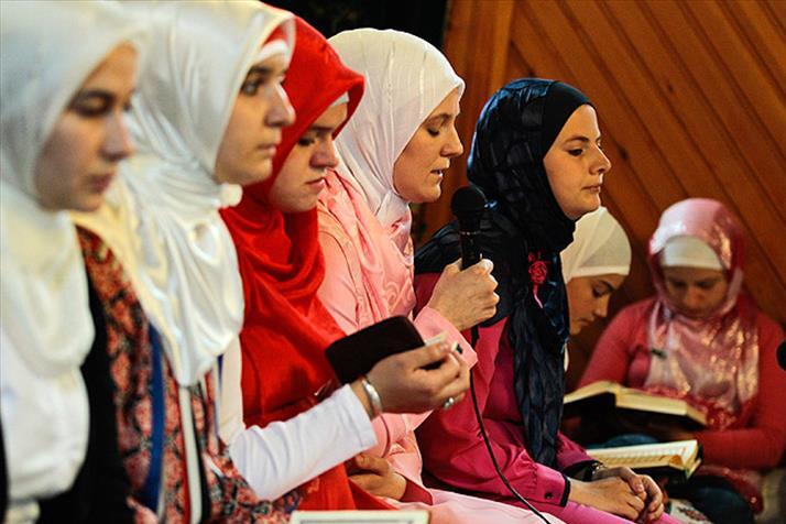 ترکی؛ «آدانا» میں خواتین قرآنی محفلوں کا انعقاد ترکی؛ «آدانا» میں خواتین قرآنی محفلوں کا انعقاد