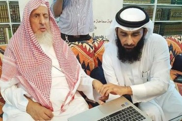وهابی مفتی:مساجد میں صرف «ملک فهد» کا قرآن ہونا چاہیے!