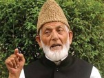 18 فوجیوں کی ہلاکت نہیں بھول سکتے تو ہم 6لاکھ شہادتیں کیسے بھول جائیں۔ سید علی گیلانی 18 فوجیوں کی ہلاکت نہیں بھول سکتے تو ہم 6لاکھ شہادتیں کیسے بھول جائیں۔ سید علی گیلانی