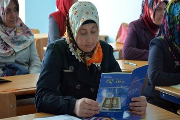 ترکی؛ «دیاربکر» میں خواتین کے لیے قرآن کلاسز ترکی؛ «دیاربکر» میں خواتین کے لیے قرآن کلاسز