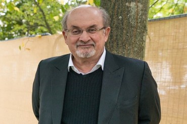 سلمان رشدی کی قرآن کریم کی شان میں گستاخی سلمان رشدی کی قرآن کریم کی شان میں گستاخی