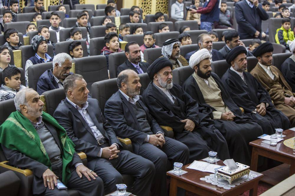 حرم مولا عباس (ع) میں قرآنی مقابلوں کا انعقاد + تصاویر حرم مولا عباس (ع) میں قرآنی مقابلوں کا انعقاد + تصاویر