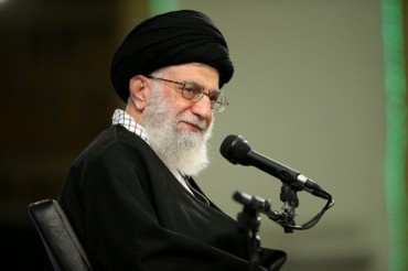ایرانی عوام امریکہ کے نئے صدر کی کھوکھلی دھمکیوں کا جواب یوم انقلاب پر دیں گے- رہبر انقلاب ایرانی عوام امریکہ کے نئے صدر کی کھوکھلی دھمکیوں کا جواب یوم انقلاب پر دیں گے- رہبر انقلاب