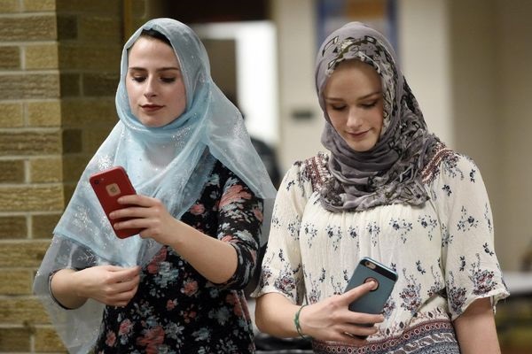 امریکن اسکول میں حجاب کی تقریب + تصاویر