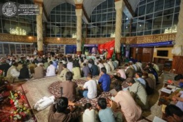 پاکستانی قرآنی محفل میں عراقی قاریوں کی تلاوت
