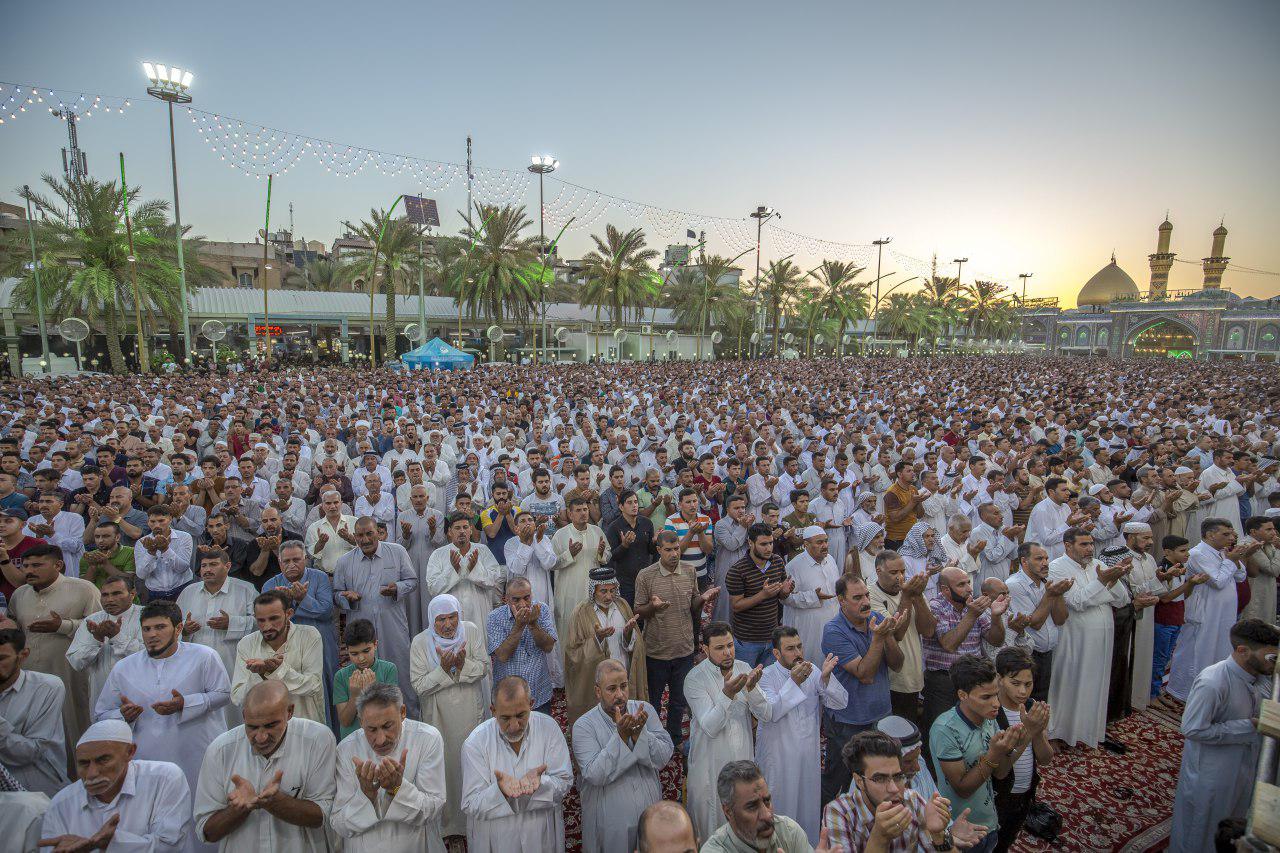 کربلا؛ بین الحرمین میں نماز عید فطر کی ادائیگی