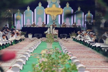 حرم حسينی میں رمضانیہ ختم قرآن کا اختتام + تصاویر حرم حسينی میں رمضانیہ ختم قرآن کا اختتام + تصاویر