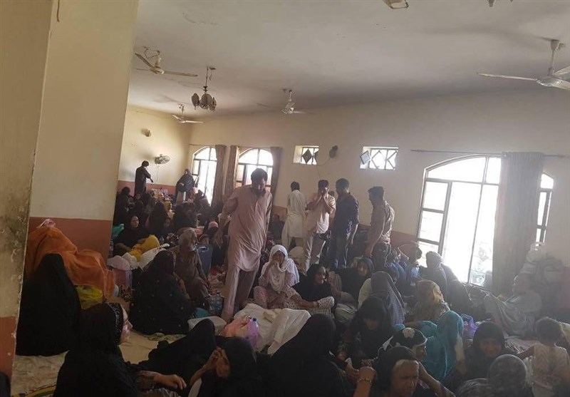 بے کس پاکستانی زائرین کی چونکا دینے والی تصاویر بے حس پاکستانی حکومت کی ناکامی کا منہ بولتا ثبوت