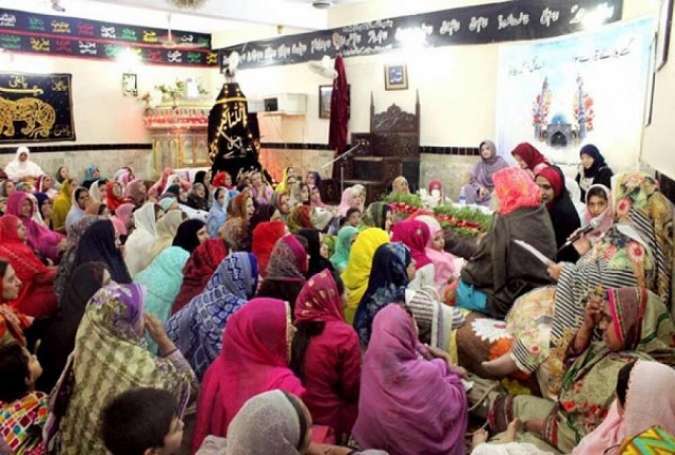 گھر میں مجلس امام حسین کیوں کروائی؟، راولپنڈی پولیس نے سیدہ نصرت زہرہ کیخلاف مقدمہ درج کرلیا۔ گھر میں مجلس امام حسین کیوں کروائی؟، راولپنڈی پولیس نے سیدہ نصرت زہرہ کیخلاف مقدمہ درج کرلیا۔