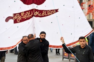 برطانیہ میں عزاداروں کے ماتمی جلوس + تصاویر