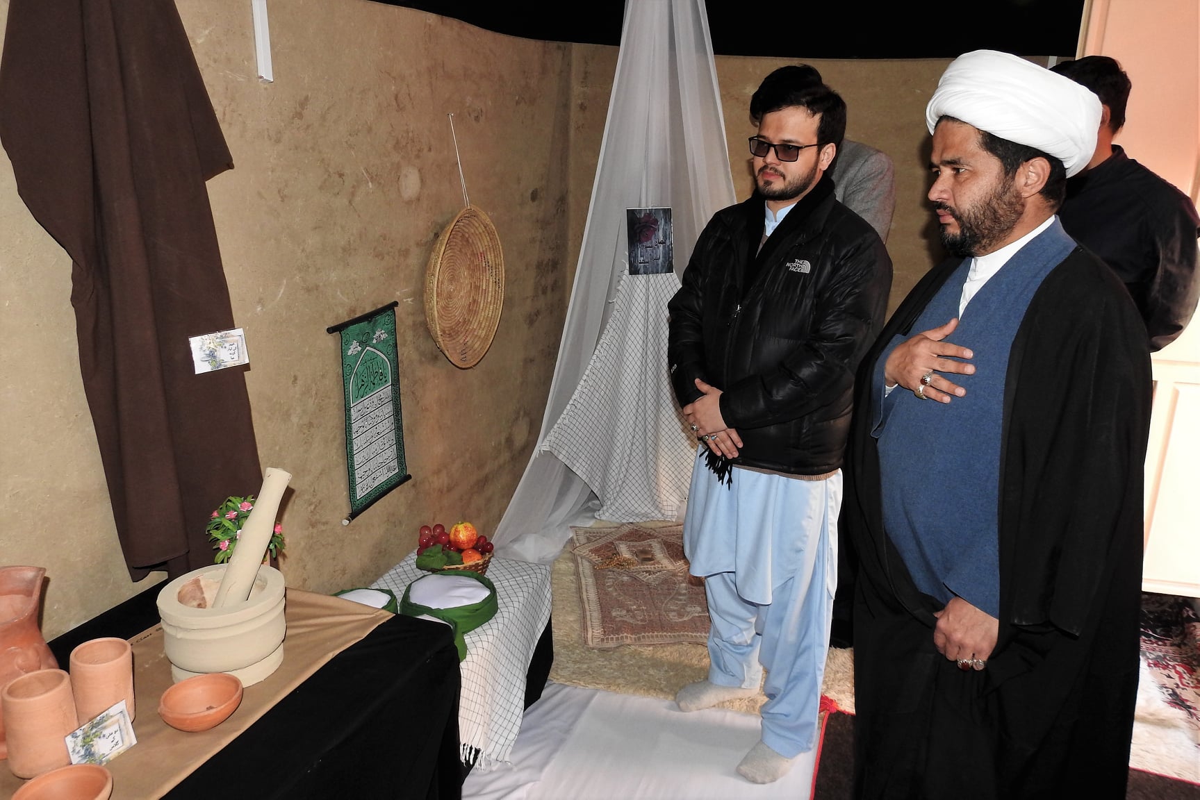 نمائشگاہ بیت فاطمہ الزہراء سلام اللہ علیہا نمائشگاہ بیت فاطمہ الزہراء سلام اللہ علیہا