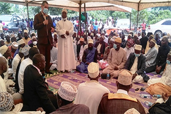 ایران کے تعاون سے؛یوگنڈا میں«قرآن و اسلام کے رو سے بصیرت کی اہمیت» نشست