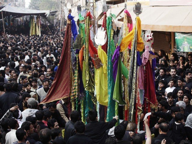 نواسہ رسول کی شہادت اور یوم عاشورکا جلوس+ تصاویر