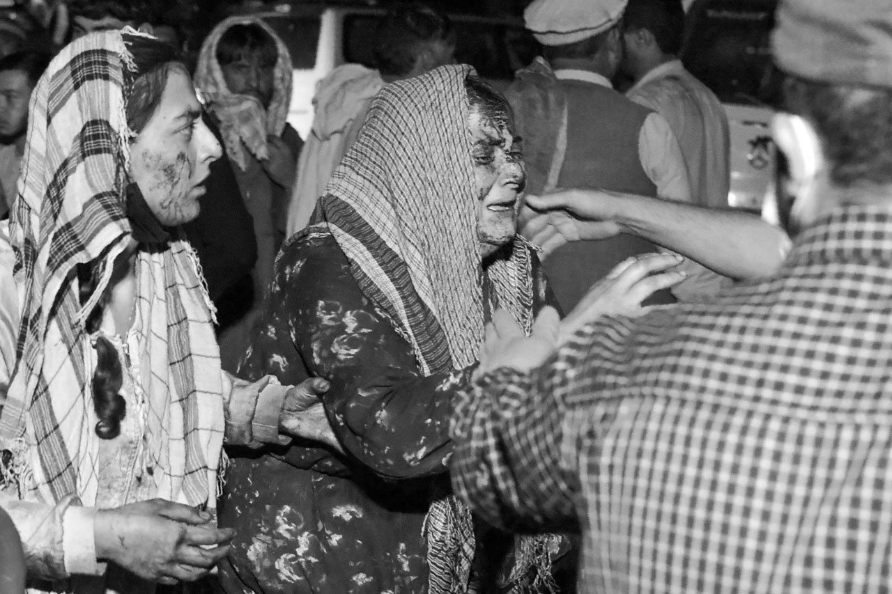 کابل ائیرپورٹ پر یکے بعد دیگرے دو دھماکے، 12 امریکی فوجیوں سمیت 60 افراد ہلاک