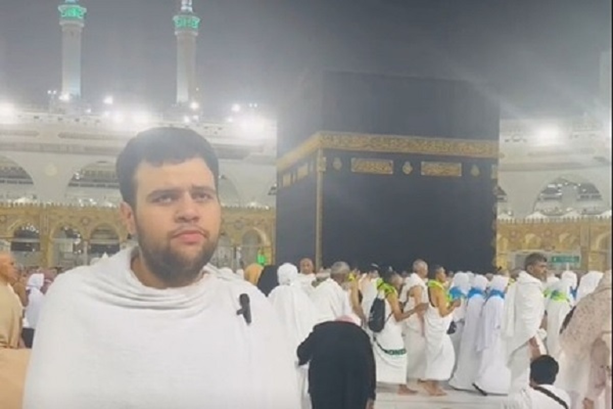 بیت‌الله الحرام  میں ایرانی قاری سیدمحمد حسینی‌پور کی تلاوت