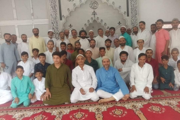 ہندوستان کے چھوٹے بڑے ہر شہر گاؤں میں عید الضحی کی نماز ادا کی گئی ہندوستان کے چھوٹے بڑے ہر شہر گاؤں میں عید الضحی کی نماز ادا کی گئی