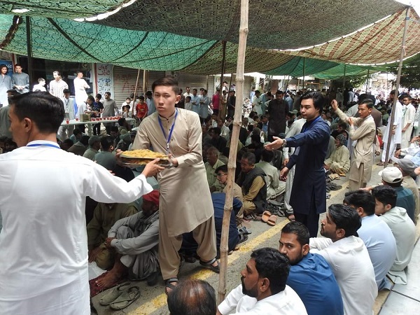 عید غدیر کا دسترخوان عالمی دسترخوان بن رہا ہے+  تصاویر