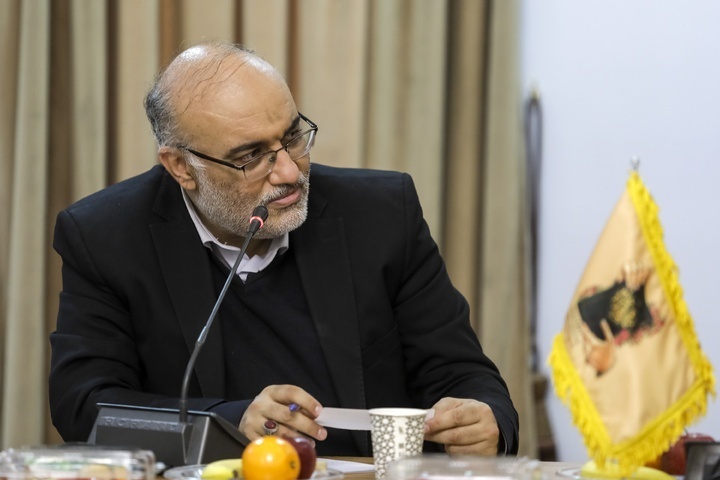 ۱۰۰ آیات کا انتخاب برائے «آیات زندگی»