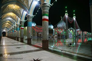 میلاد موعود(عج)  کی مناسبت سے مسجد جمکران کی چراغانی