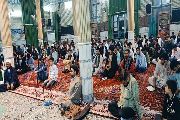 شہدائے خدمت کی یاد میں ہندوستانی طلبہ کی جانب سے قم المقدسہ میں  مجلس ترحیم