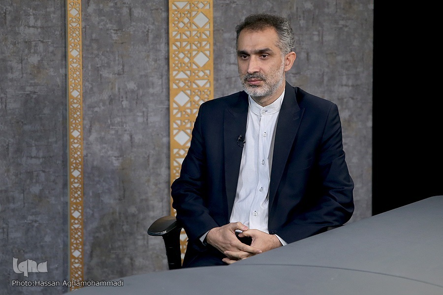 امریکی طلبا کے نام رھبر کا خط؛ امام خمینی کے کام کی تکمیل