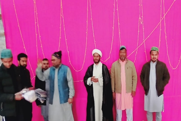 ہندوستان کے شیعہ نگر رجیٹی میں اعتکاف کرنے والوں کو انعامات سے نوازا گیا + تصویریں اور ویڈیو