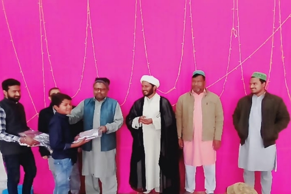 ہندوستان کے شیعہ نگر رجیٹی میں اعتکاف کرنے والوں کو انعامات سے نوازا گیا + تصویریں اور ویڈیو