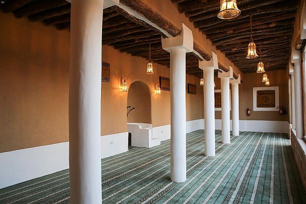 沙特重建266年历史的清真寺+照片