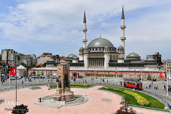 伊斯坦布尔塔克西姆清真寺落成典礼