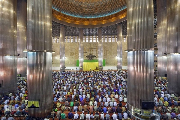 伊斯蒂克拉尔清真寺；东南亚最大的清真寺