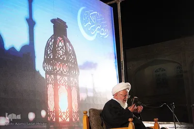 قرار بندگی؛ احیای شب نوزدهم رمضان در امامزاده سید جعفر محمد (ع) یزد