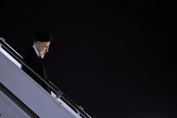 د اسلامی ایران  ولسمشر  عربستان ته په سفر لاړ