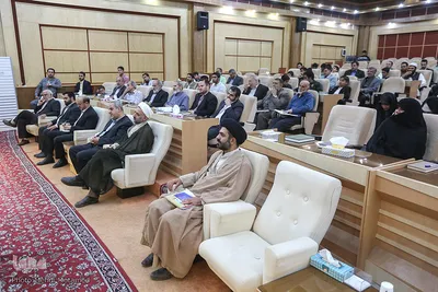 محفل انس با قرآن با حضور استاندار و فعالین قرآنی در قزوین