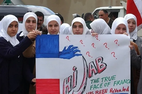Müslümanlar Fransa seçimlerinde sağın yenilgisine seviniyor