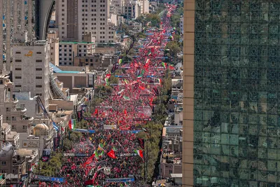 تشییع پیکر مطهر رهبر شهید در مشهد مقدس