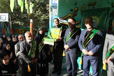 زنگ مهر رضوی در مدارس همدان‎