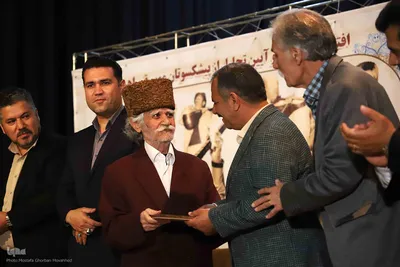 گزارش تصویری از: مراسم تجلیل از پیشکسوتان موسیقی منطقه ارسباران در اهر
