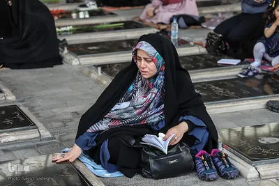 دعای روز عرفه در گلزار شهدای وادی رحمت تبریز