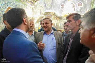 میز خدمت مسئولان استان فارس در حرم مطهر شاهچراغ(ع)