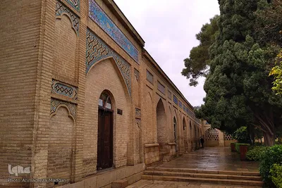 یک روز بارانی در حافظیه