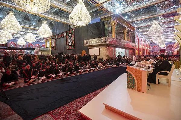 Pilgrims Observe Night of Qadr Rituals at Karbala Shrine