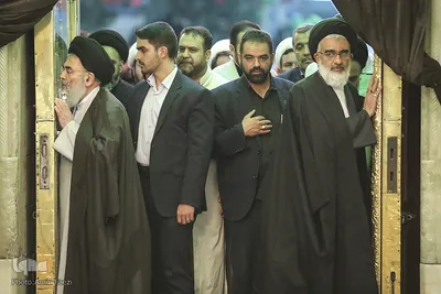 آئین غبارروبی ضریح مطهر احمدبن‌موسی(ع)‎