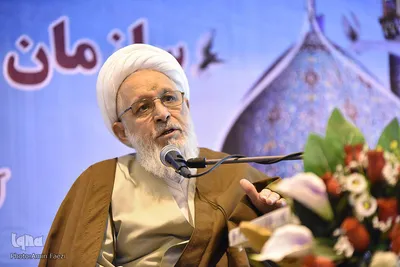 افتتاحیه مسابقات سراسری قرآن کارکنان فنی‌حرفه ای در حرم شاهچراغ(ع)
