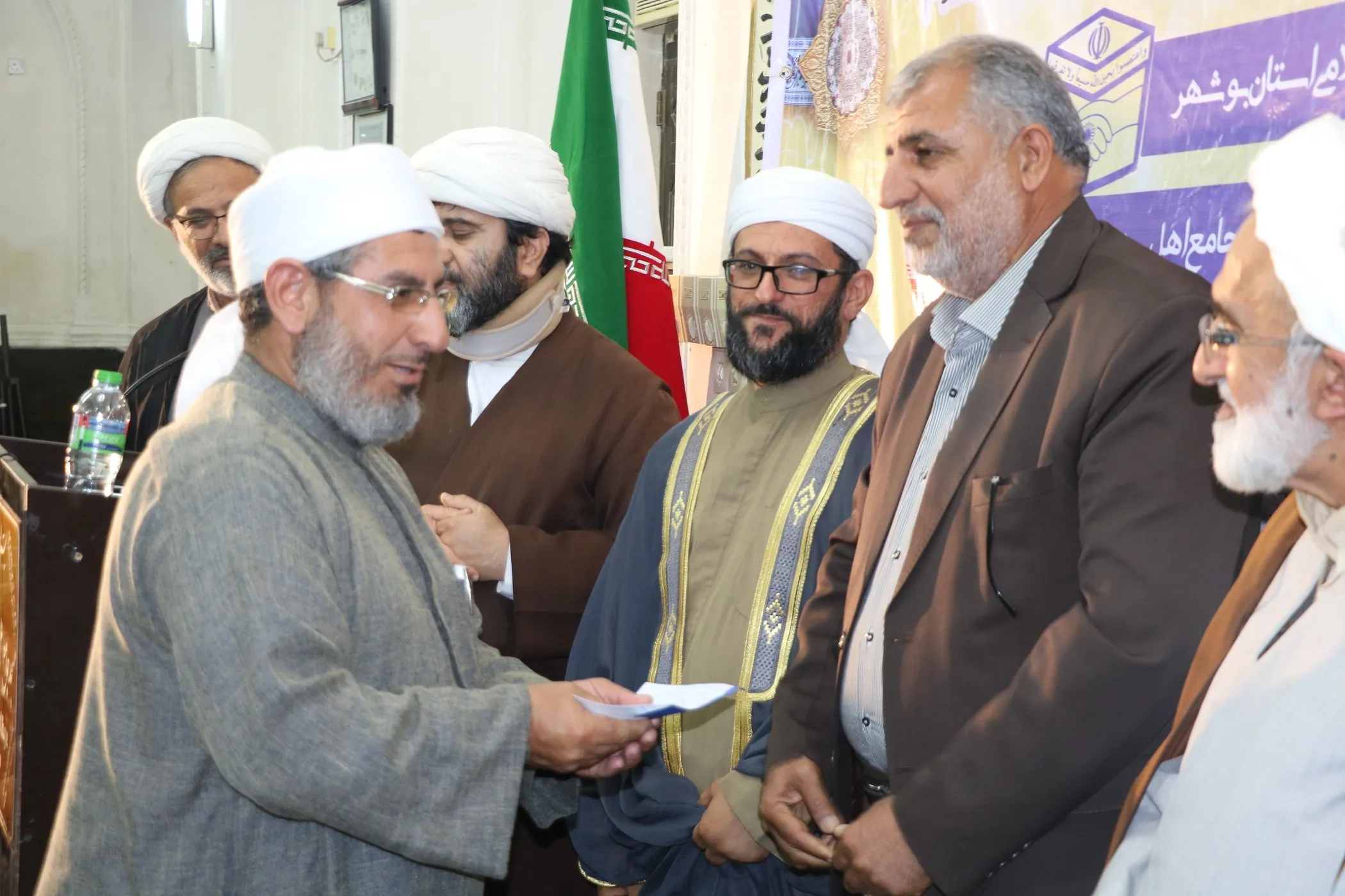 برگزاری محفل جزءخوانی در مسجد جامع اهل‌سنت بوشهر + عکس