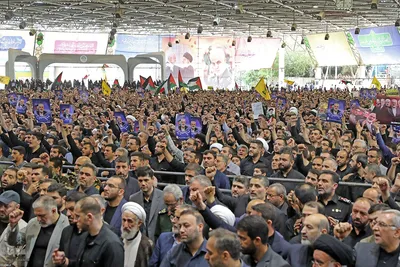 اقامه نماز بر پیکر شهید اسماعیل هنیه توسط مقام معظم رهبری